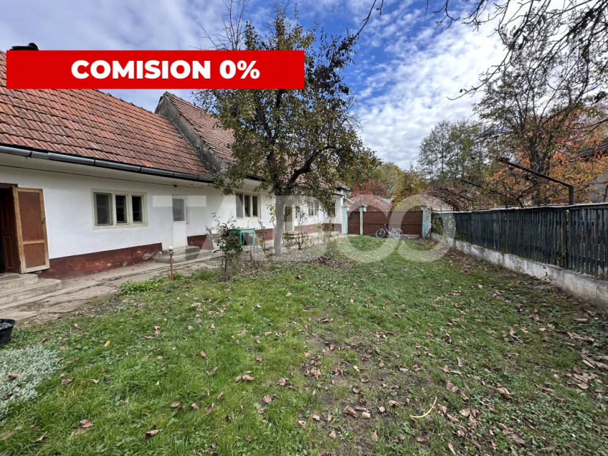 Casa cu gradina 3 camere anexe gospodaresti 5702 mp teren in Gura Vaii - 2