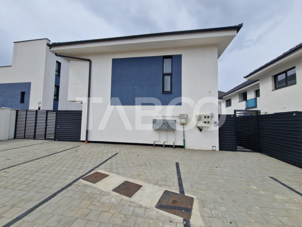 Casa individuala de vanzare in Selimbar - doar mobilierul ii trebuie - 1