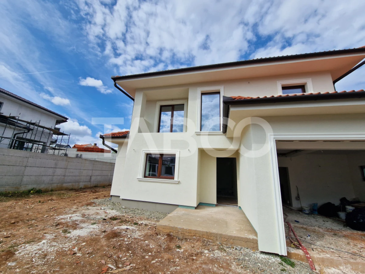 Casa individuala de vanzare cu teren, terasa, garaj si curte Selimbar - 3