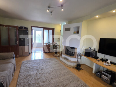 Duplex spatios de vanzare in Sebes Drumul Petrestiului