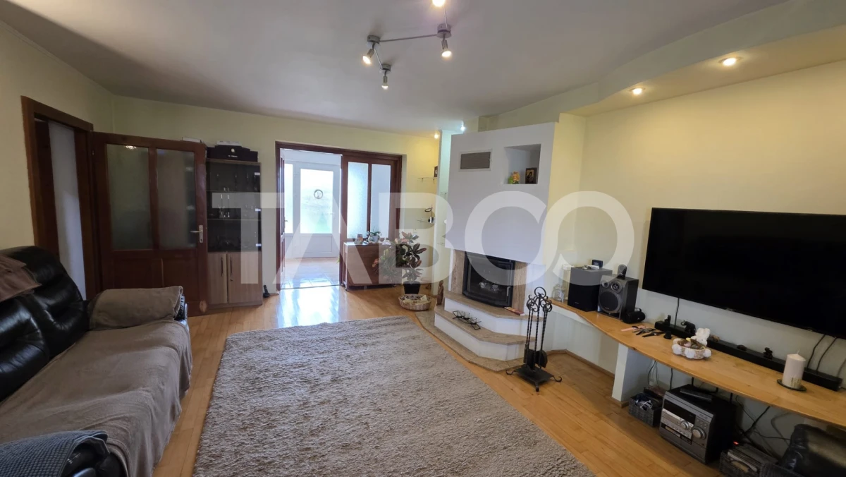 Duplex spatios de vanzare in Sebes Drumul Petrestiului - 1