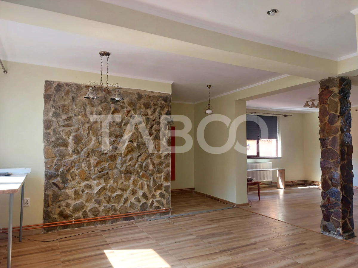 Casa de inchiriat 3 dormitoare 2 bai curte zona Piata Cluj Sibiu - 3