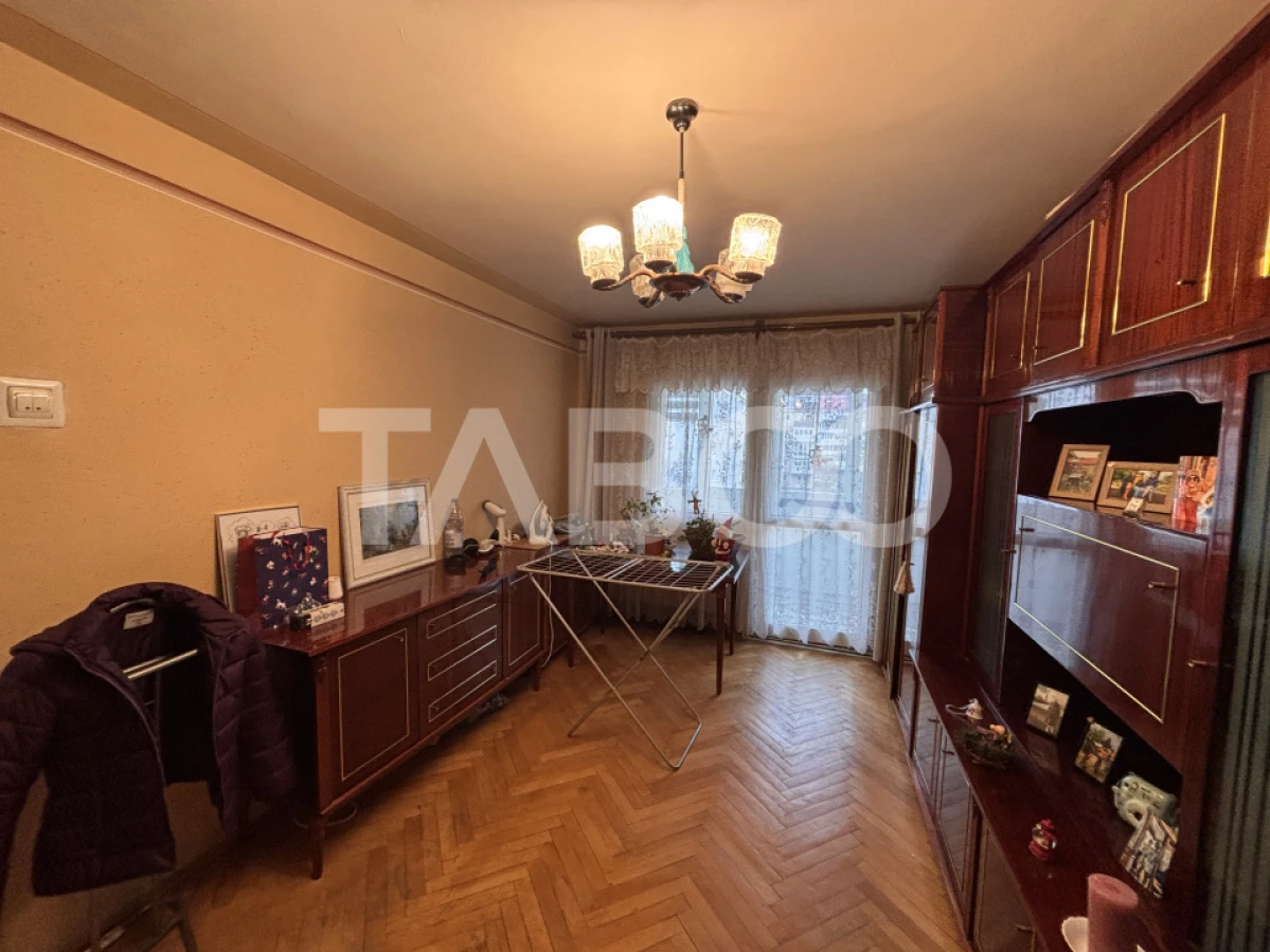 Apartament de vanzare 3 camere 55mp etaj 2+pivnita mpu Valea Aurie - 10
