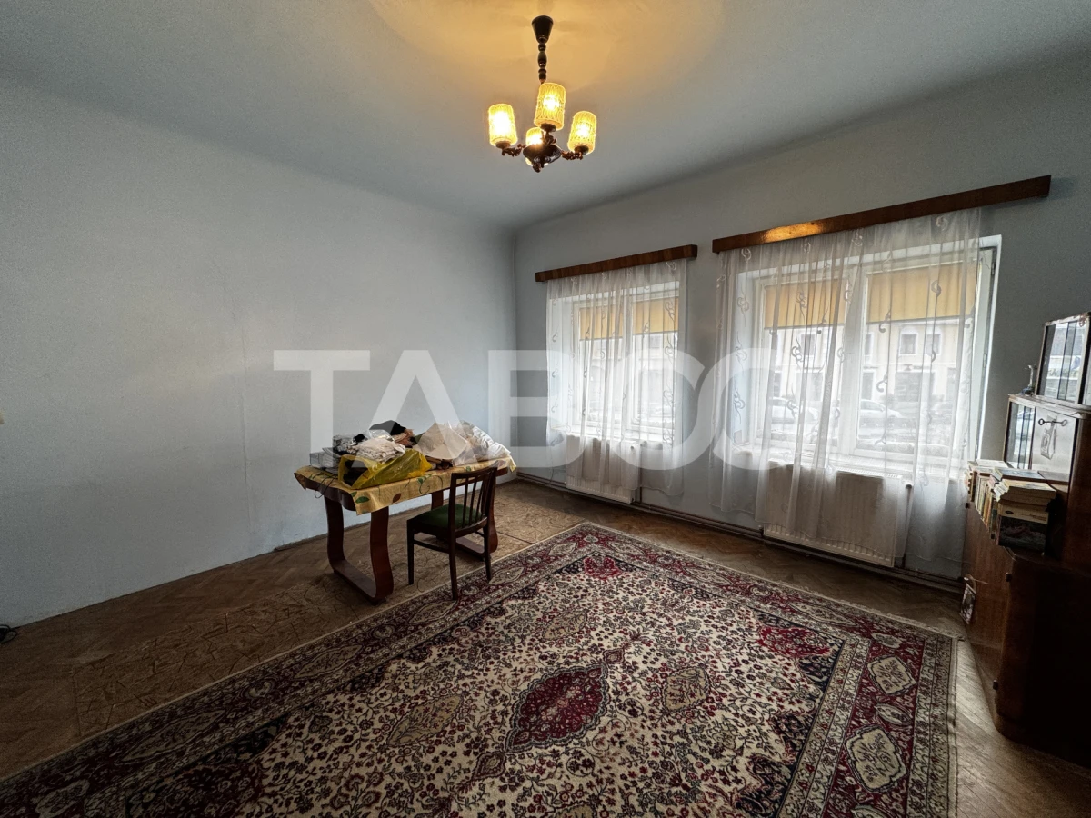 Apartament decomandat cu 3 camere 123 mpu langa Podul Minciunilor - 2