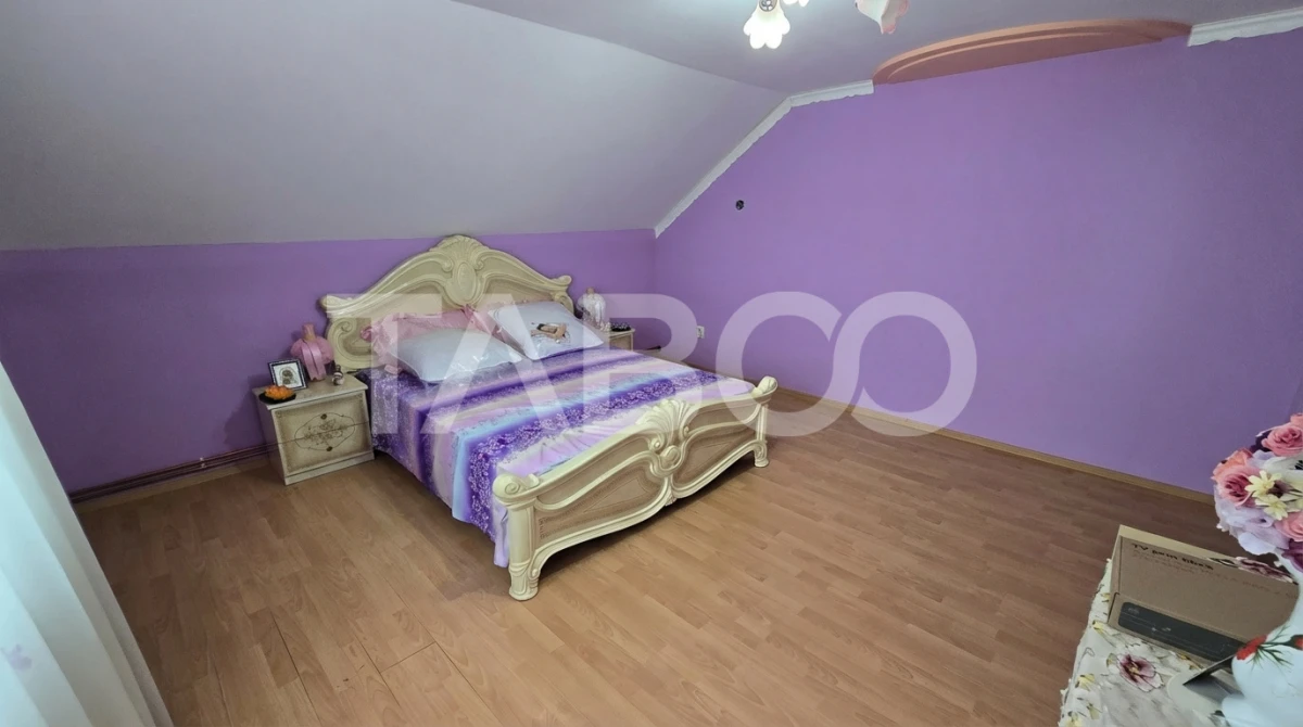 Casa singur in curte de vanzare 4 camere 159mp curte libera 725mp Daia - 5