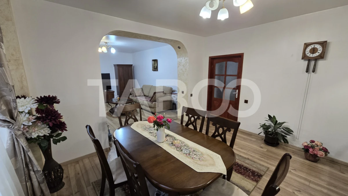 Casa individuala de vanzare cu 5 camere 2 bai si garaj Selimbar - 4