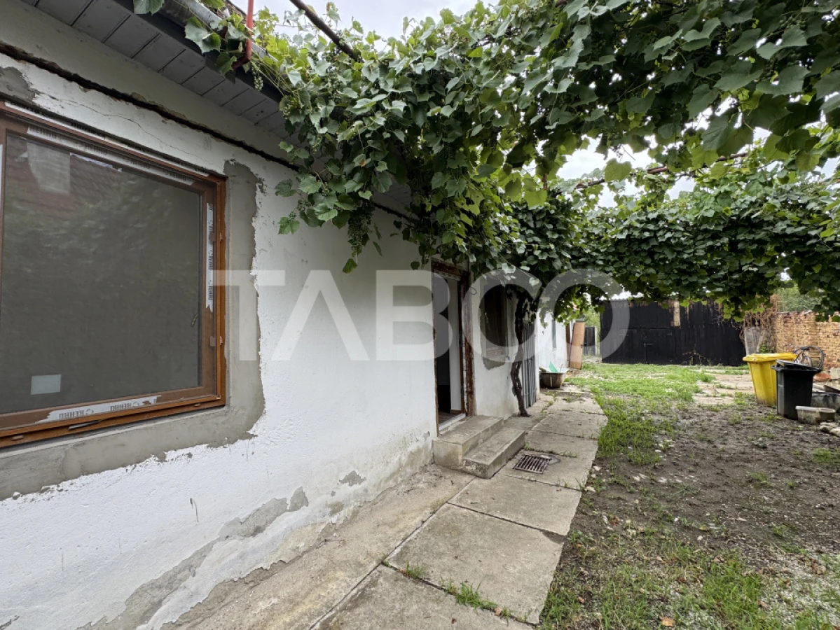 Casa individuala renovata de vanzare teren de 1397 mp Cristian Sibiu - 7