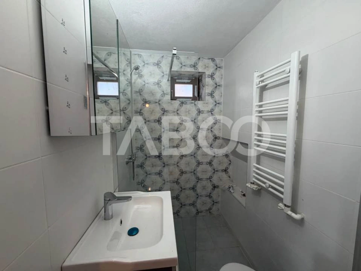 Casa individuala renovata de vanzare teren de 1397 mp Cristian Sibiu - 5