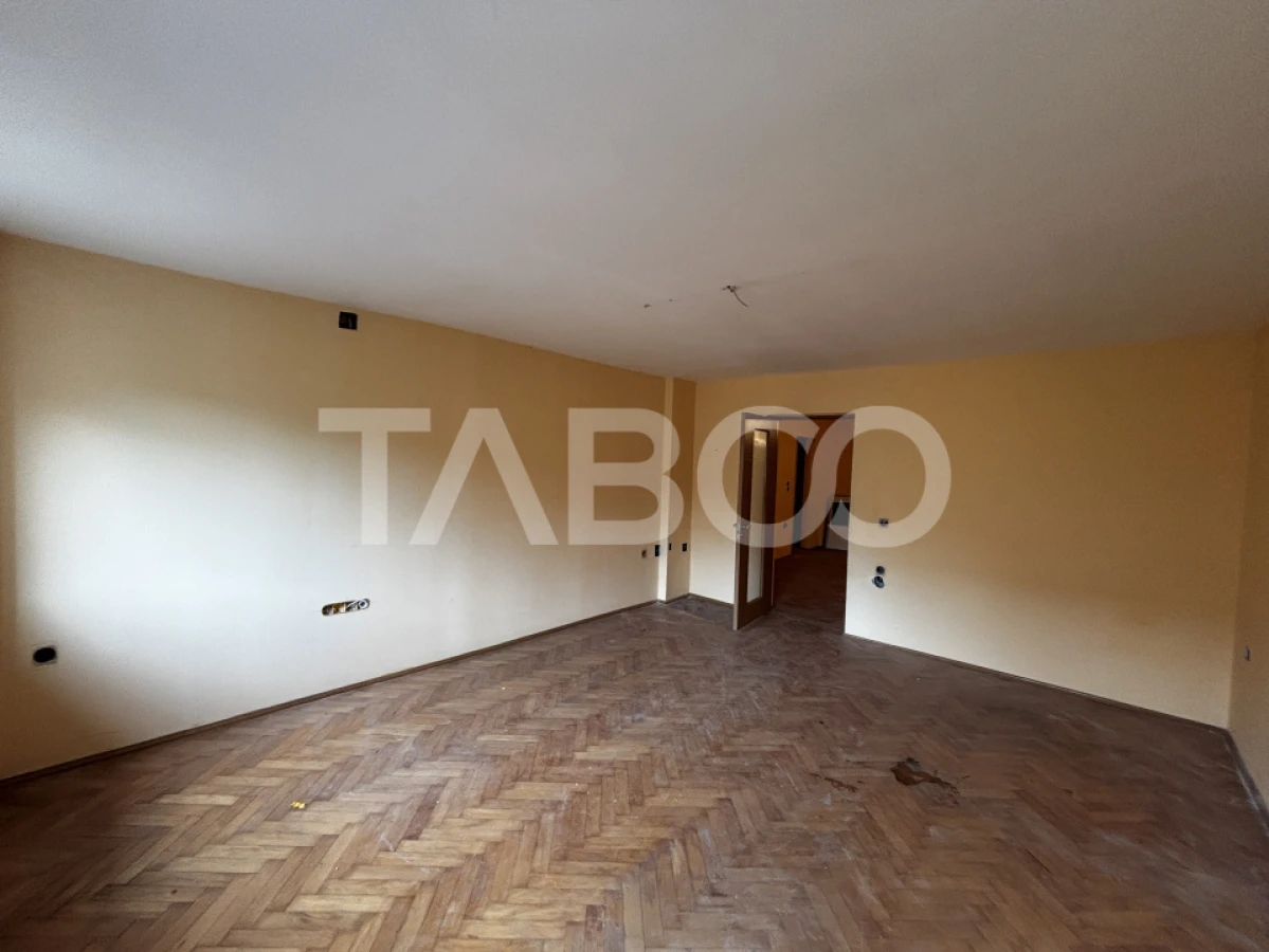Apartament de vanzare 4 camere 110 mp Orasul de Jos Sibiu - 5