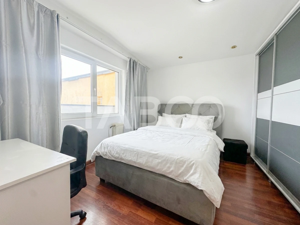 Apartament cu 2 camere decomandate de vanzare in cartierul Zorilor - 1