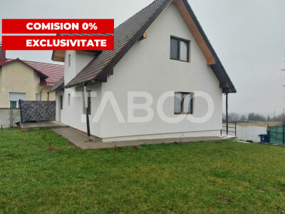 Casa individuala noua 4 camere P+M 144 mpu curte libera 416 Cisnadie