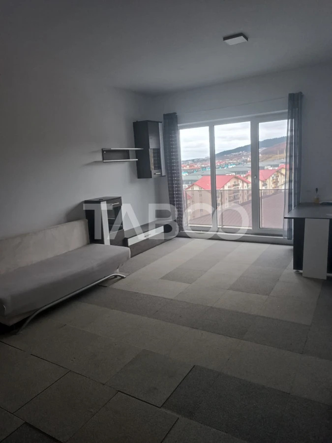 De inchiriat apartament cu 2 camere si parcare in Floresti - 2