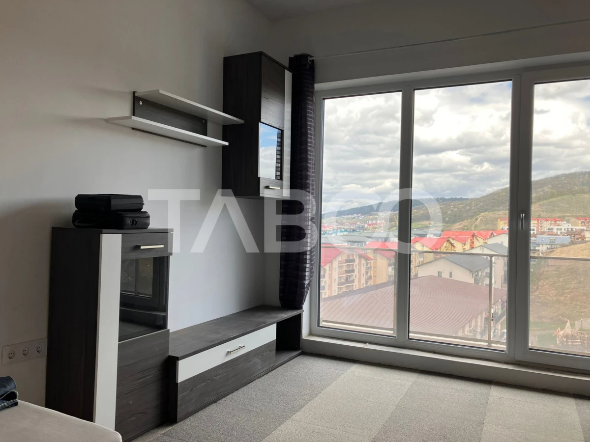 De inchiriat apartament cu 2 camere si parcare in Floresti - 1