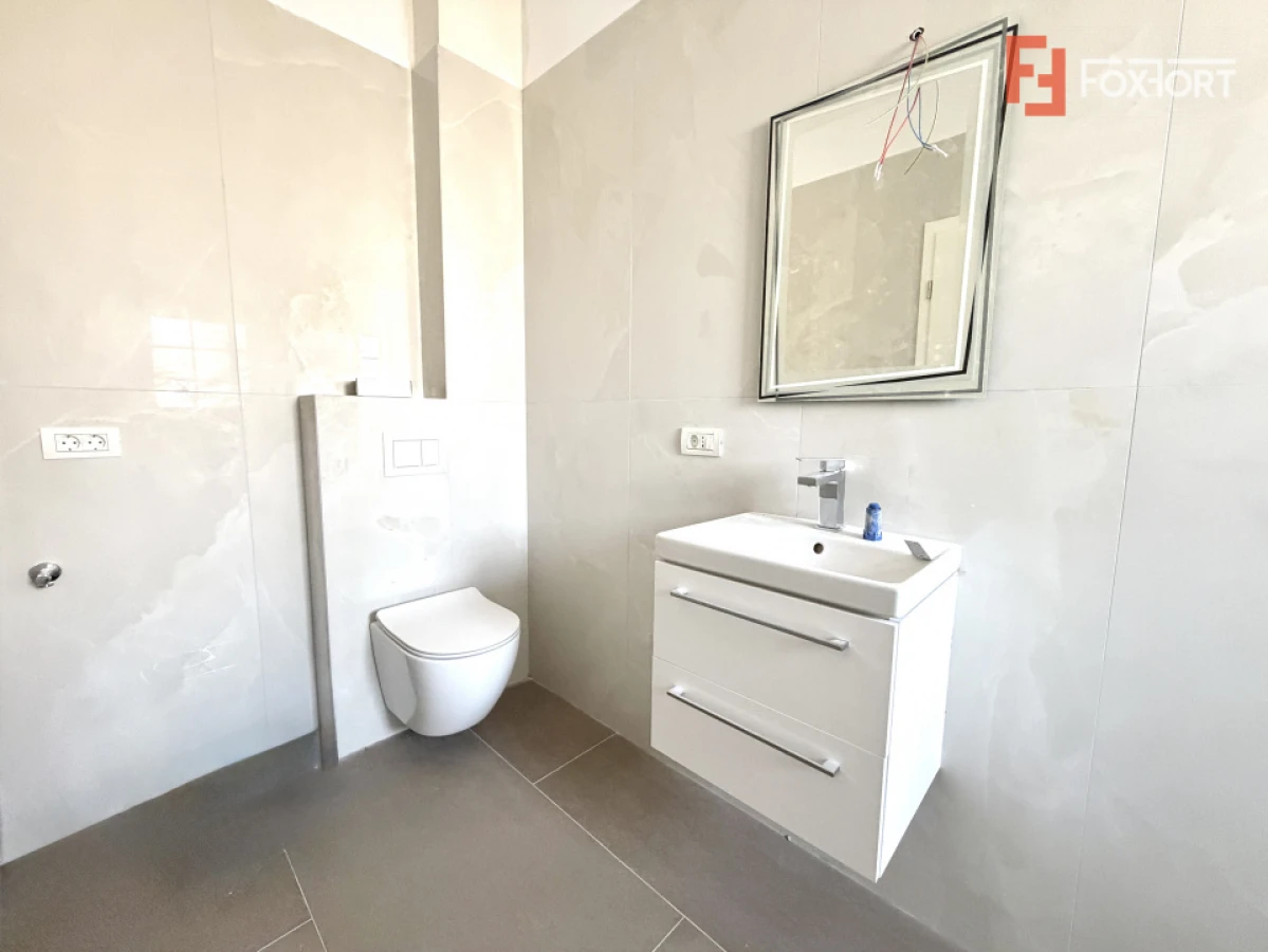 Duplex cu 5 camere despartit prin camera tehnica, in Giarmata - 10