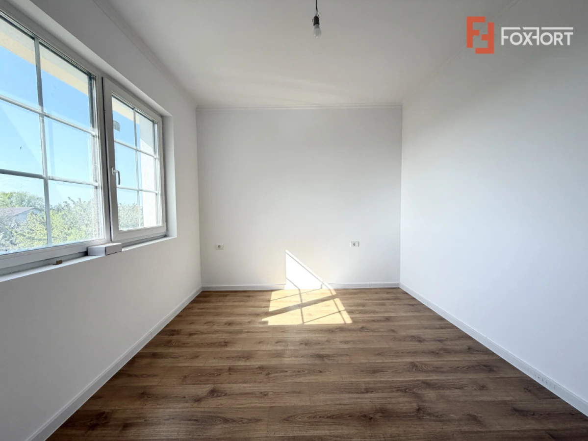 Duplex cu 5 camere despartit prin camera tehnica, in Giarmata - 7