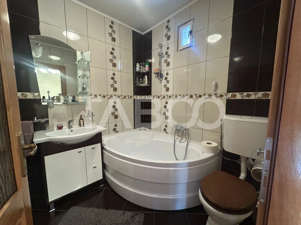 Casa individuala de vanzare mobilata si utilata cu 1204 mp curte - 9