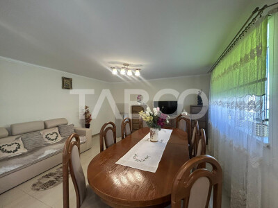 Casa individuala de vanzare mobilata si utilata cu 1204 mp curte