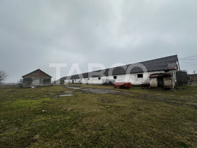 Teren de vanzare 8380 mp cu anexa de 1538 mp in Mohu