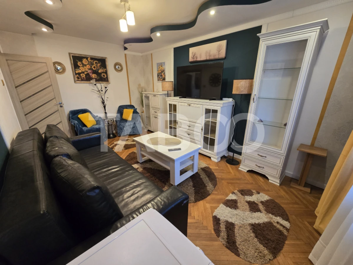 Apartament decomandat 3 camere balcon pivnita lift Vasile Aaron Sibiu - 2