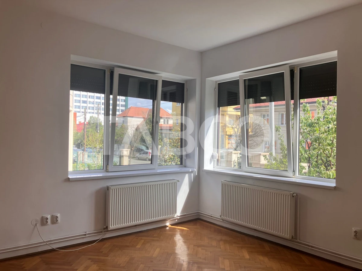 Apartament cu 2 camere de inchiriat cu gradina langa Parcul Central - 2