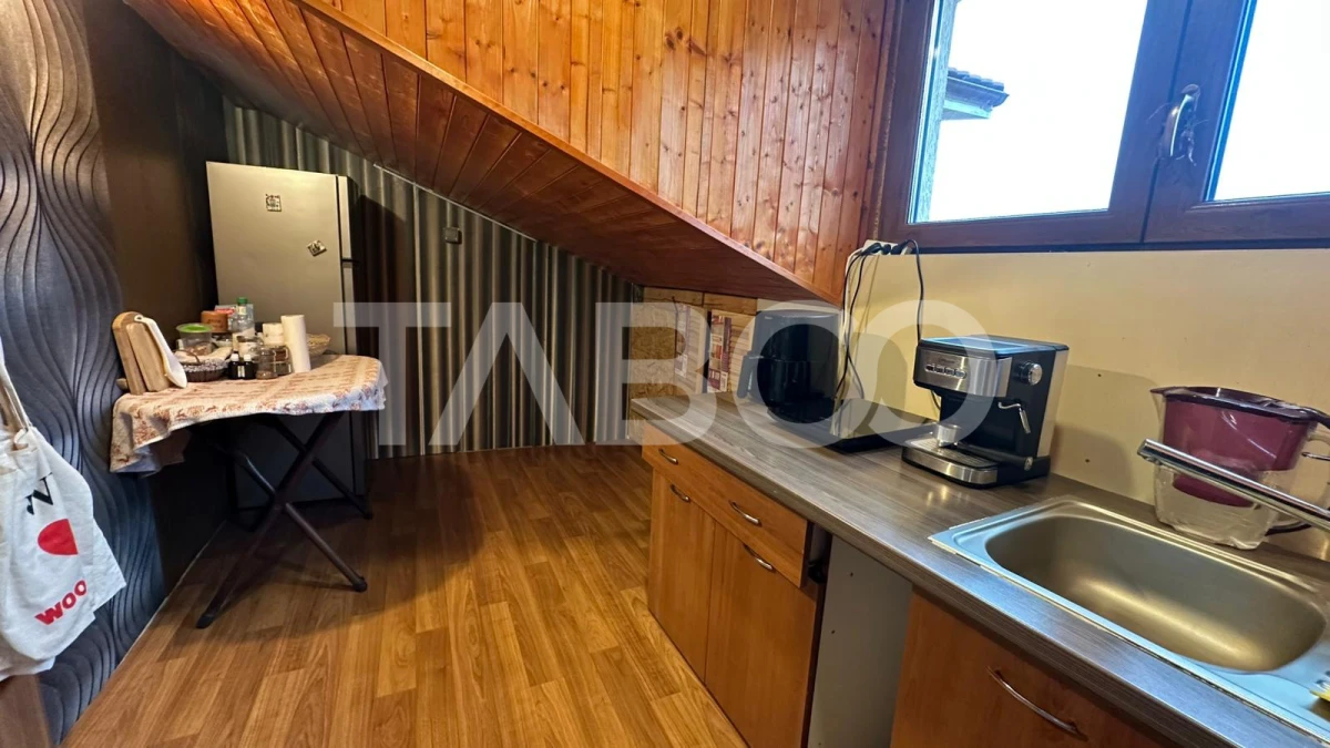 Casa cu garaj acces auto 2 apartamente separate zona Piata Cluj Sibiu - 7