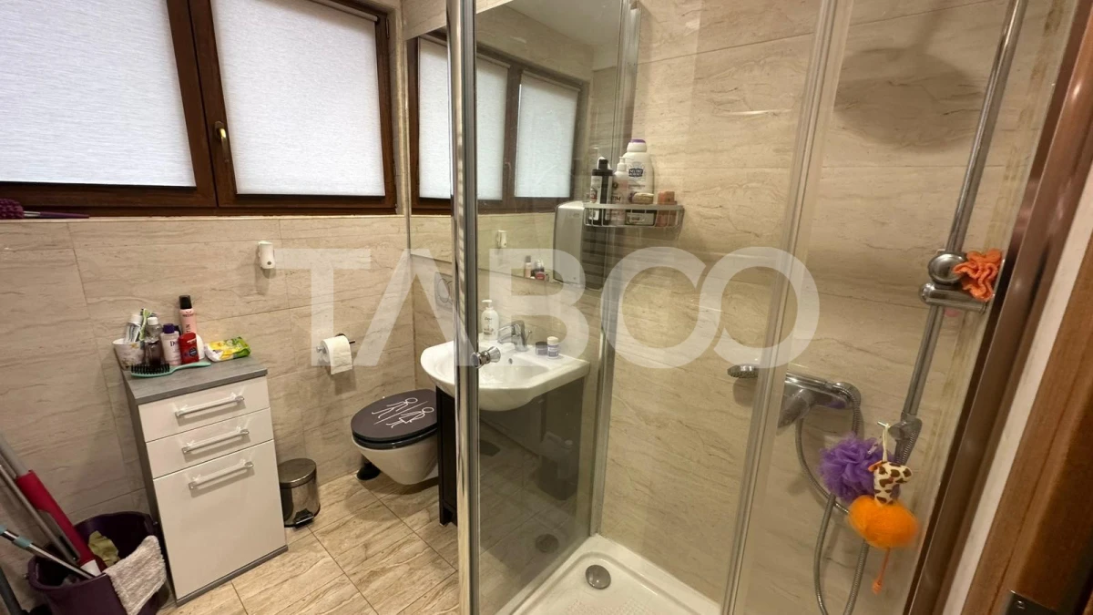 Casa cu garaj acces auto 2 apartamente separate zona Piata Cluj Sibiu - 6