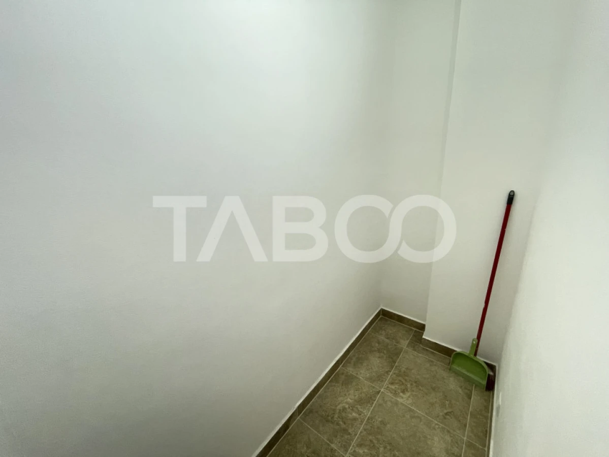 Apartament renovat complet cu 3 camere 2 bai 73 mpu Strand Sibiu - 10