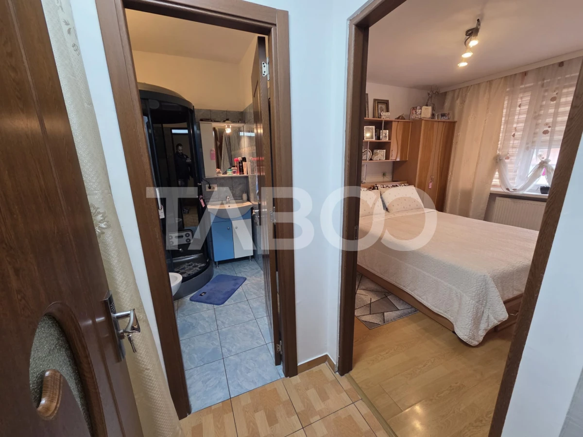 Apartament 2 camere semidecomandat zona Vasile Alecsandri etaj 3 - 4