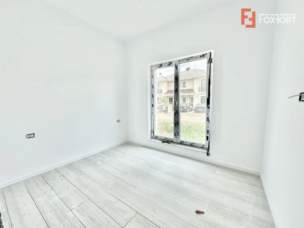 Duplex 4 camere si 2 bai - Mosnita Noua - toate utilitatile - 8