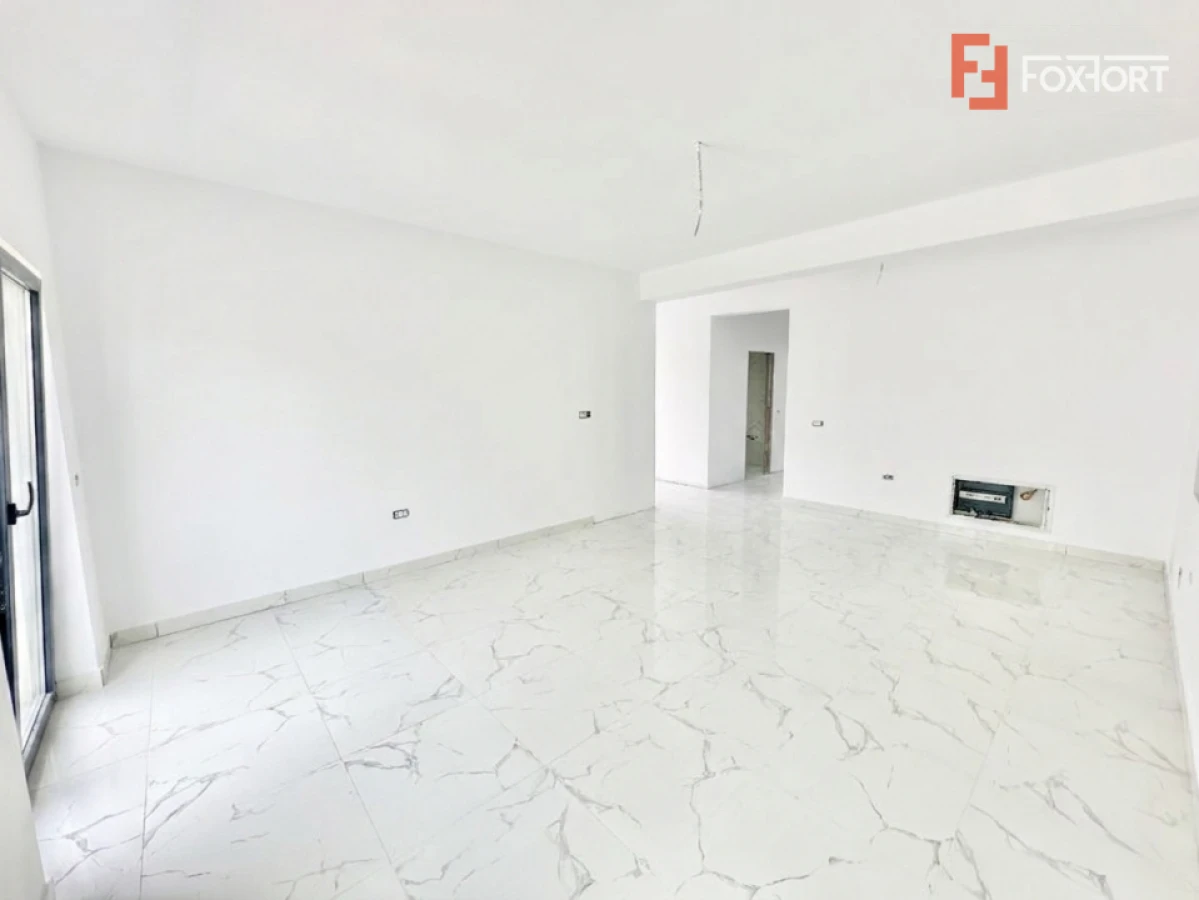 Duplex 4 camere si 2 bai - Mosnita Noua - toate utilitatile - 4