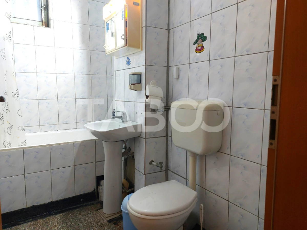 Apartament 57 mp 2 camere decomandate balcon PRET AVANTAJOS Cisnadie - 10