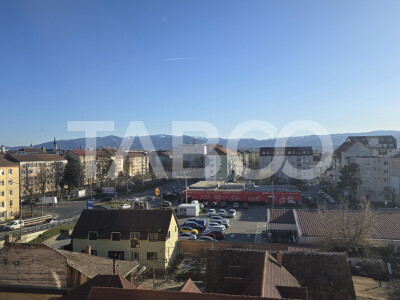 Apartament de vanzare 3 camere 2 bai balcon in bloc cu lift Terezian