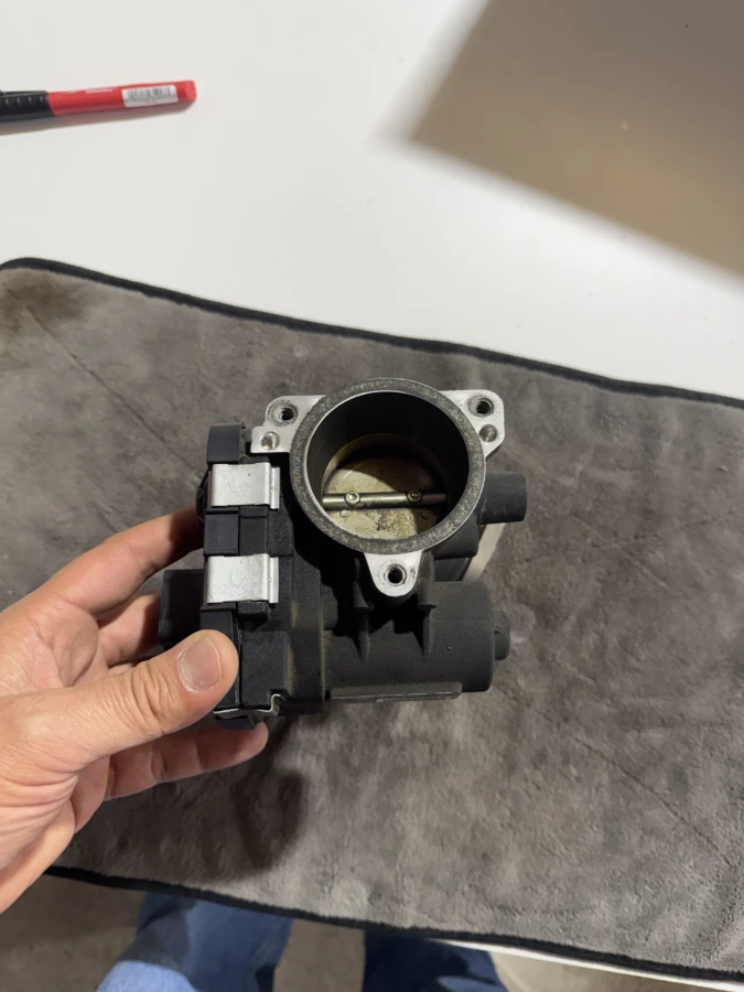 Throttle body OEM 2014-2016 Harley Davidson touring 103CI - 1