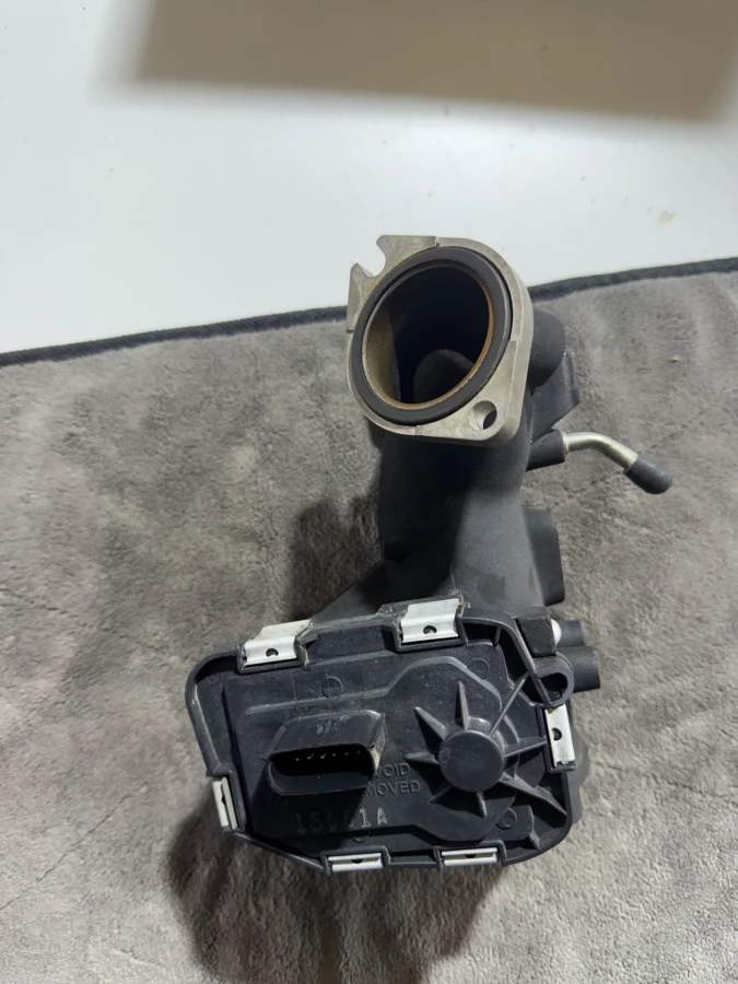 Throttle body OEM 2014-2016 Harley Davidson touring 103CI - 2