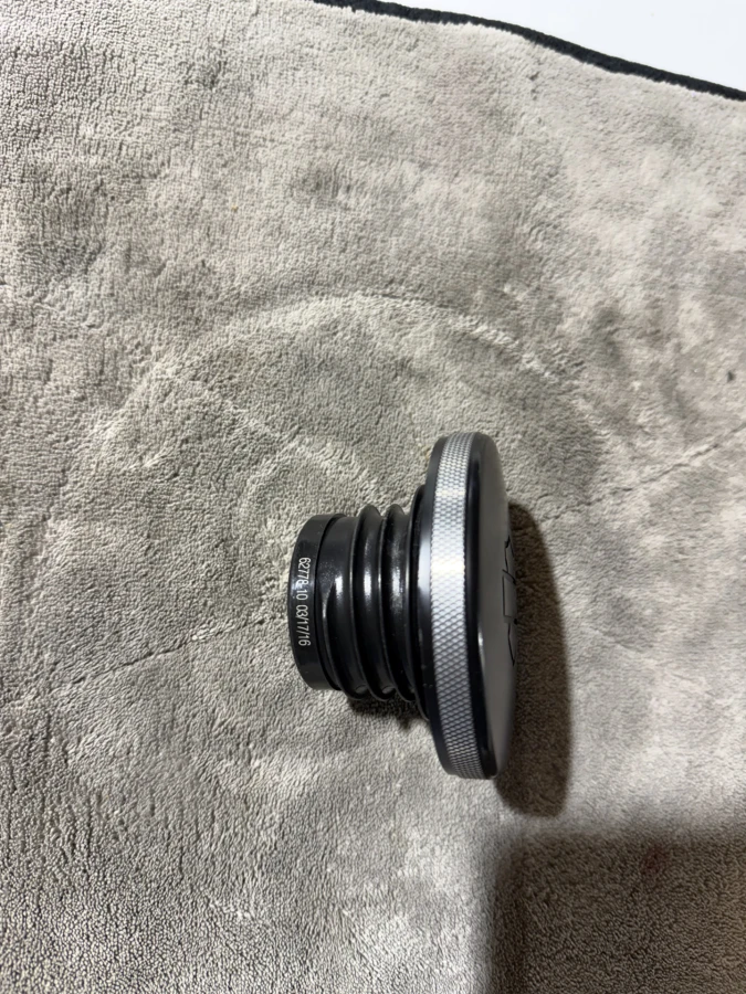 Buson / Capac Rezervor OEM Harley Davidson Sportster - 2