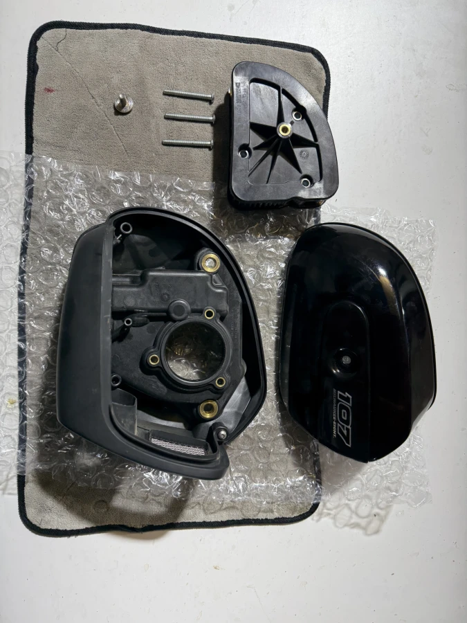 Kit filtru aer si carcasa OEM Harley Davidson 107 M8 - 8