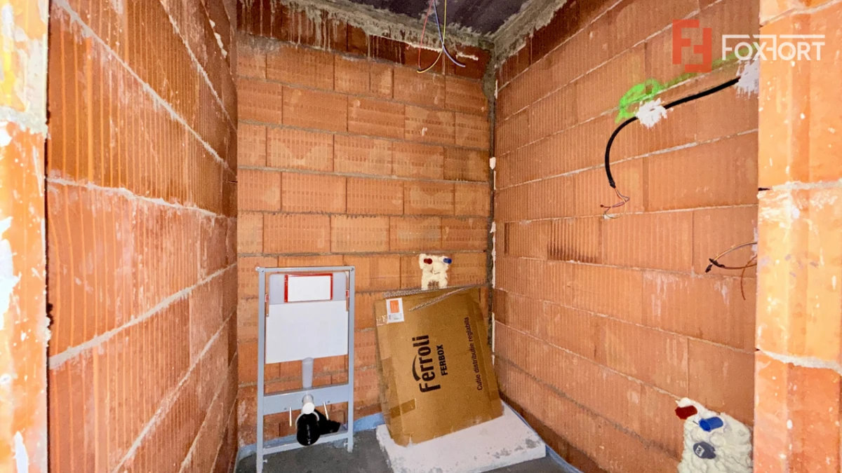 Duplex cu 3 camere si 2 bai pe parter, zona Albina - 9