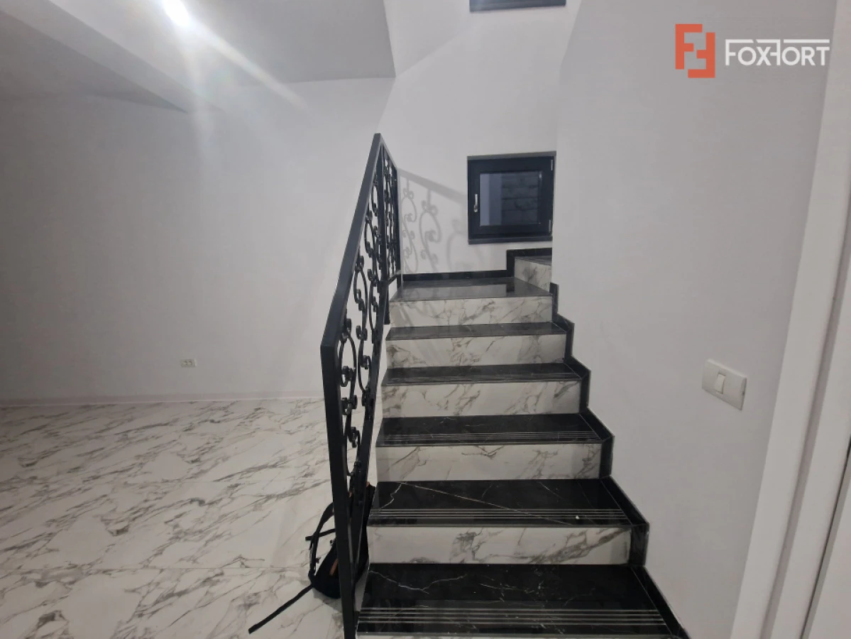 Duplex de vanzare cu 3 camere si teren de 309 mp - Recas - 4