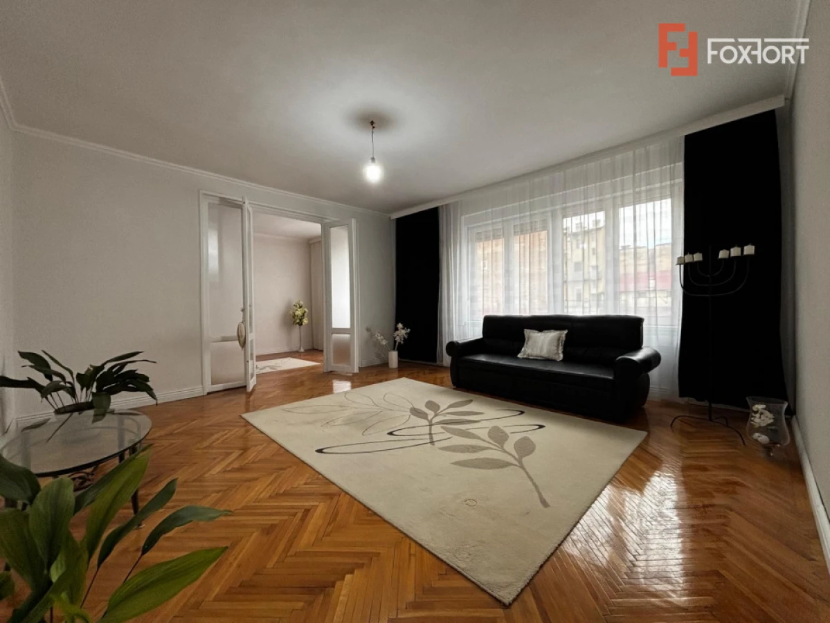 194 mp apartament de lux + 195 mp curte individuala, zona Centrala, Arad - 5