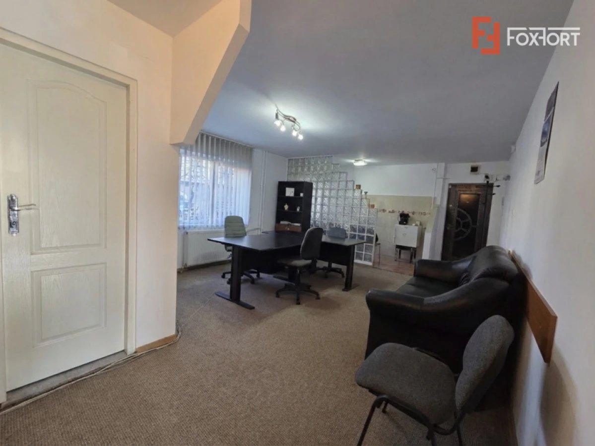 Apartament 2 camere de vanzare in Arad, Strada Praporgescu, locuinta / birou - 4