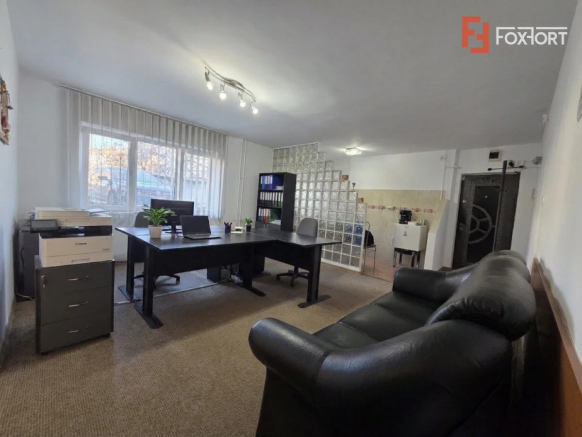 Apartament 2 camere de vanzare in Arad, Strada Praporgescu, locuinta / birou - 3