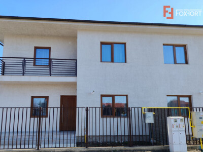 Casa de vanzare, tip duplex, in Sannicolau Mare - confort si liniste