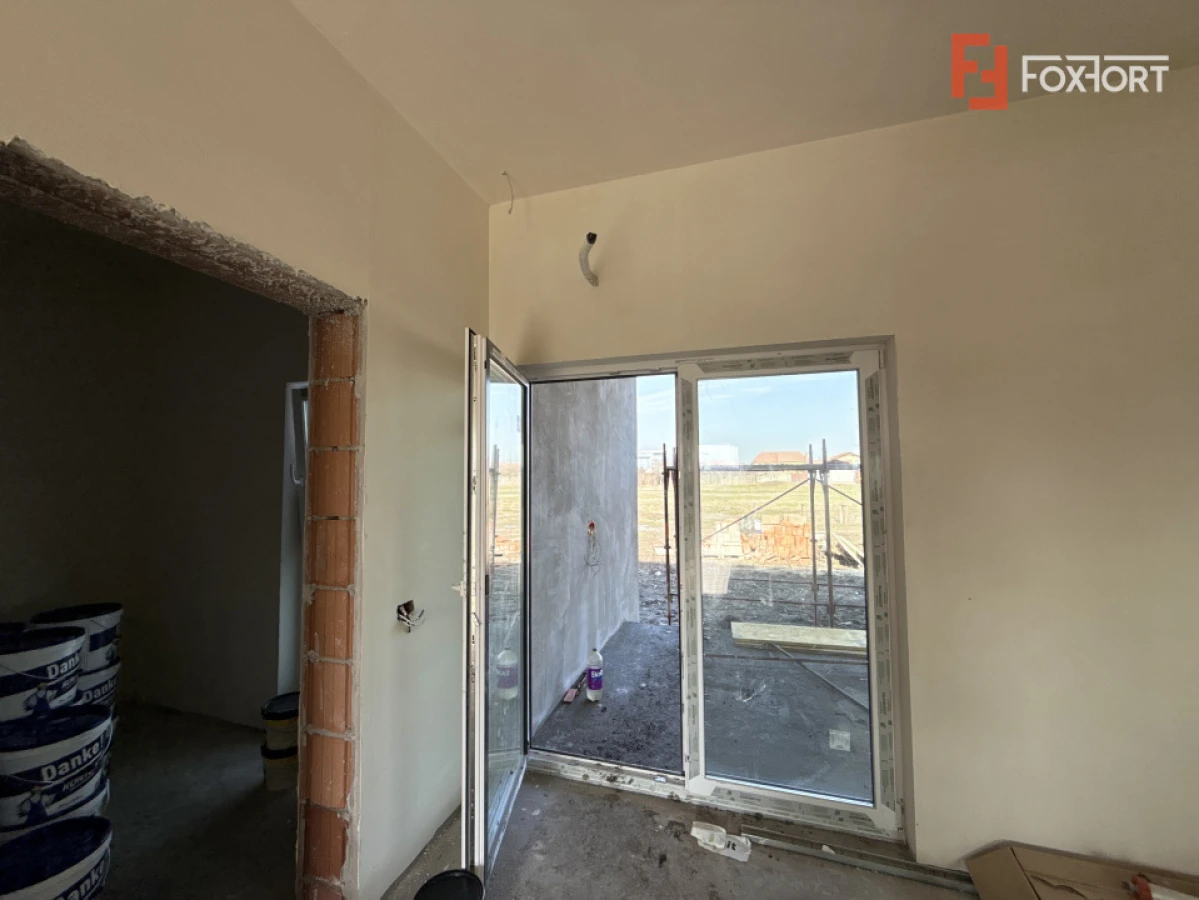 COMISION 0% Triplex cu 4 camere de vanzare in localitatea Sacalaz, zona Centrala - 4