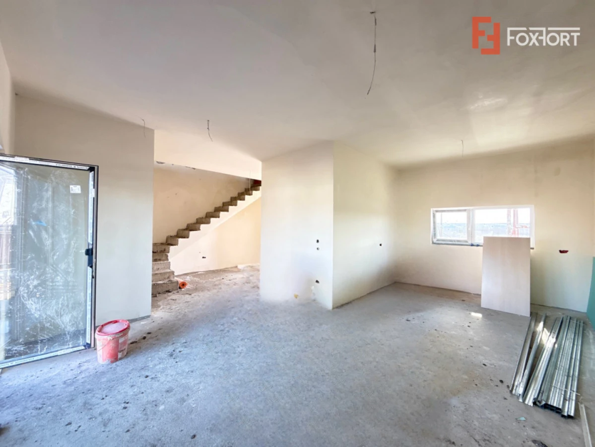 COMISION 0% Triplex cu 4 camere de vanzare in localitatea Sacalaz - 2