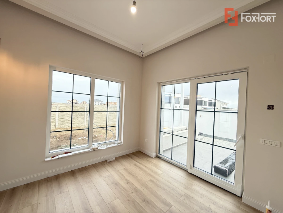 Duplex cu 4 camere si teren de 354 mp de vanzare in Sacalaz - 5