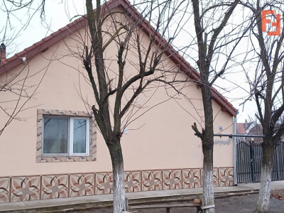 Casa individuala cu 3 camere si teren de 720 mp in Gottlob