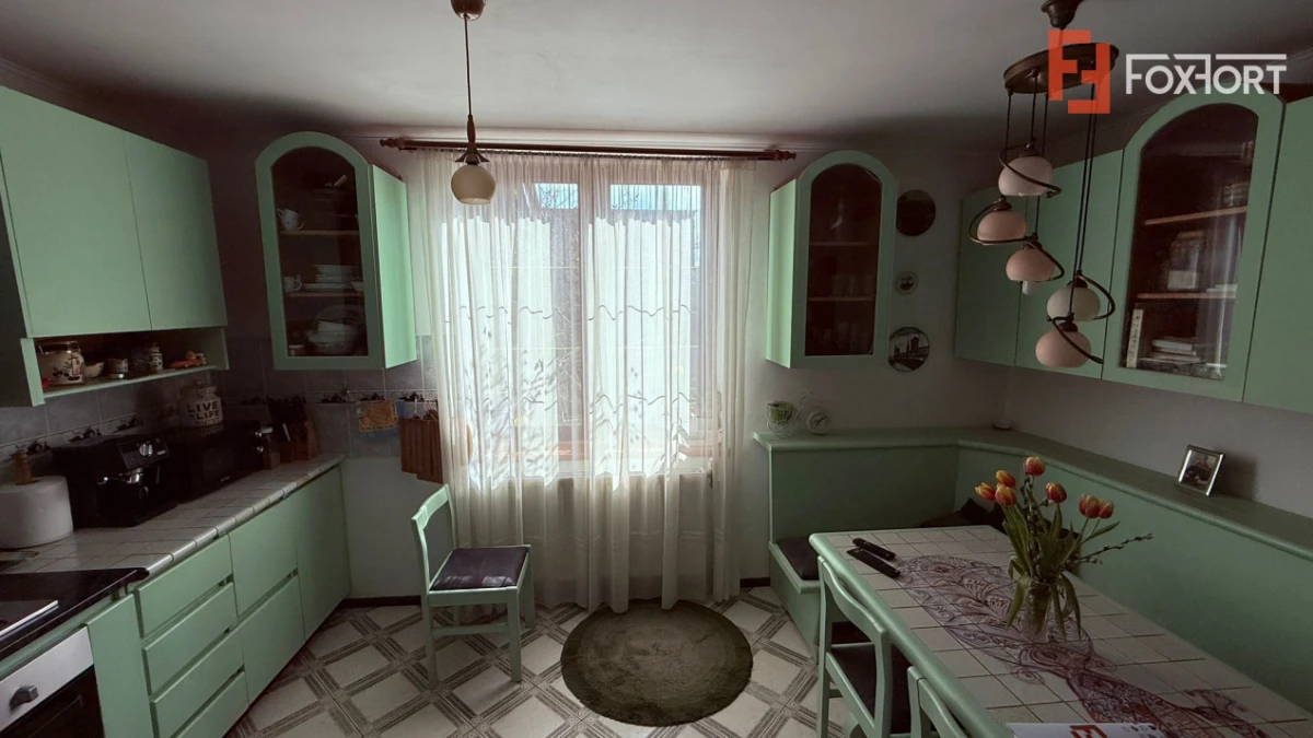 Casa individuala cu 7 camere si 1752 mp teren - zona Ghiroda - 5