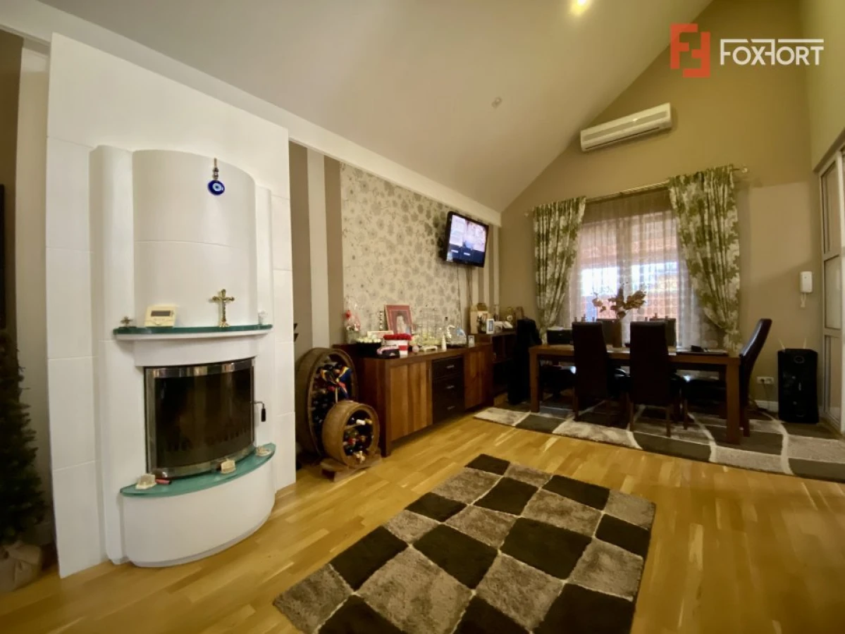 Casa cu 6 camere de vanzare in localitatea Sanandrei, zona Centrala - 2