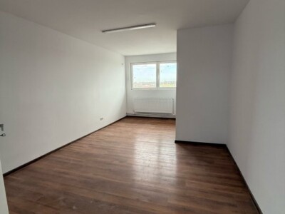Spatiu de birou, 27 mp zona Mehala