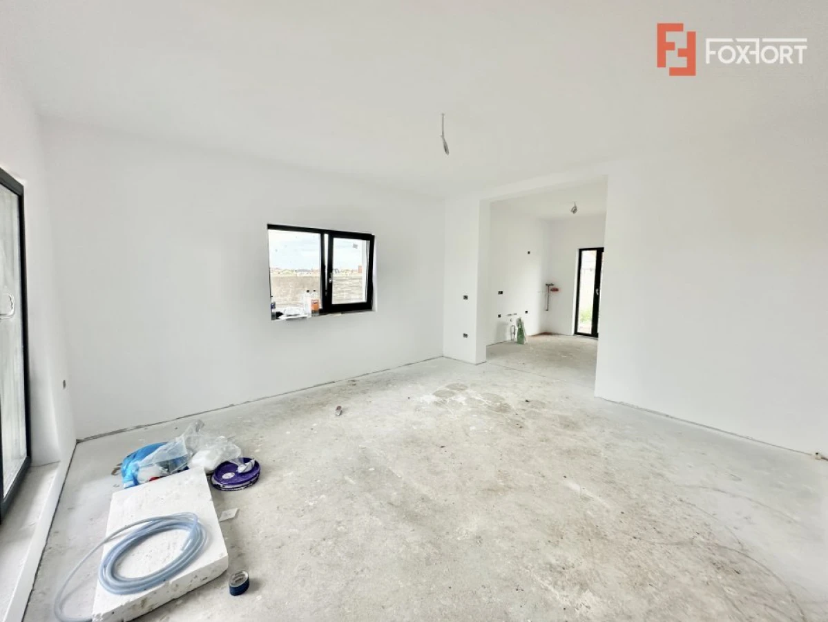 Casa individuala cu 4 camere - Toate utilitatile + Asfalt - Mosnita Noua - 3
